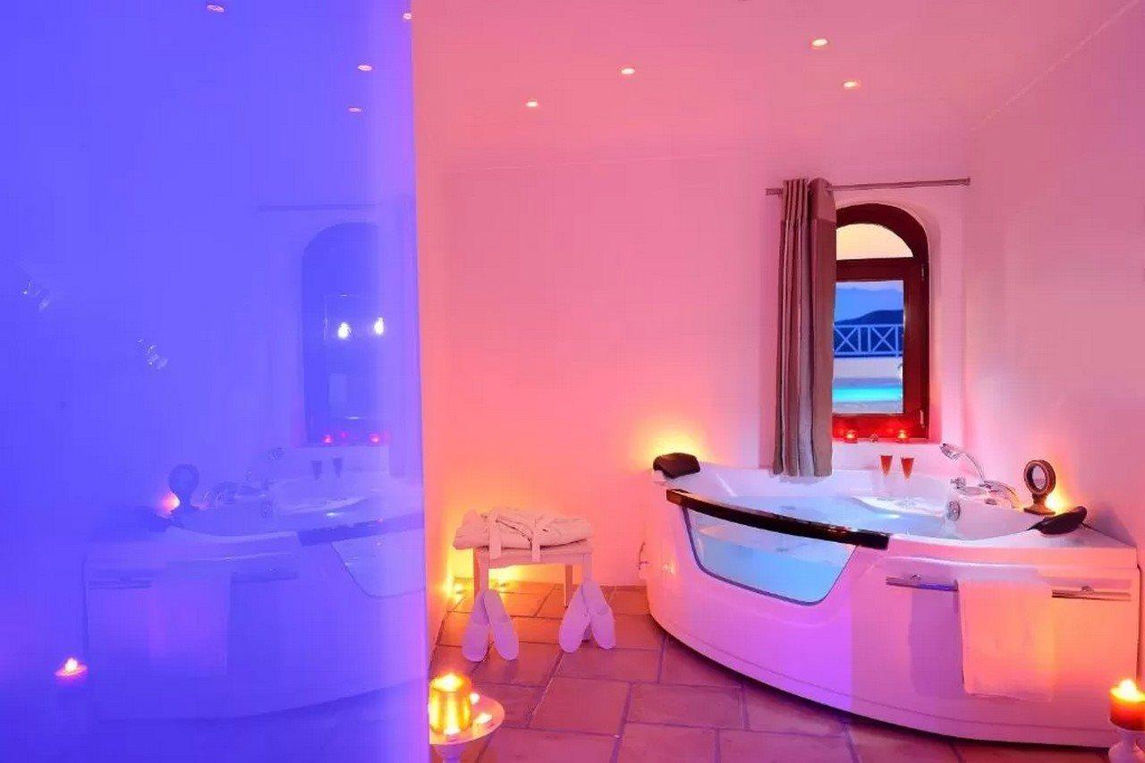 Absolute Bliss Imerovigli (Santorini)