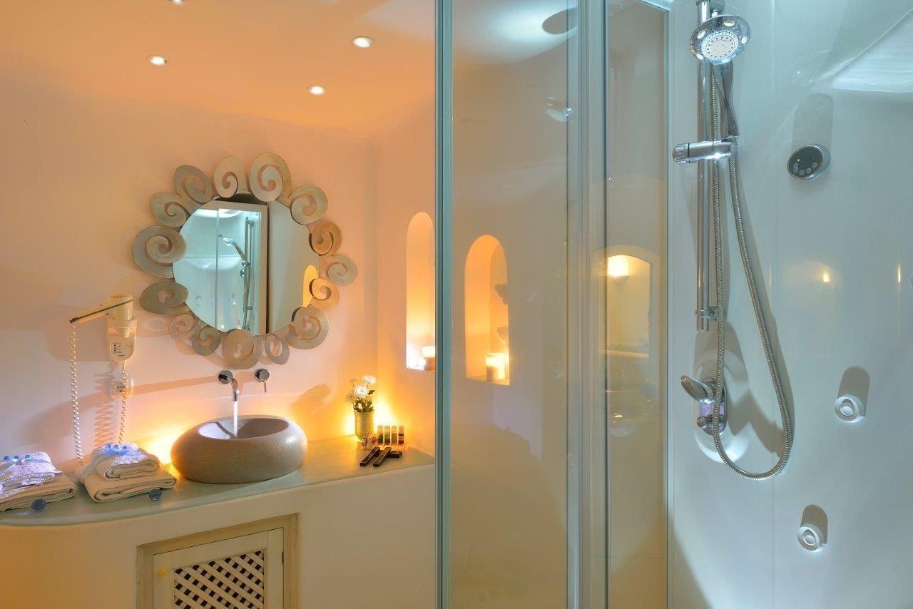 Absolute Bliss Hotel Imerovigli (Santorini)