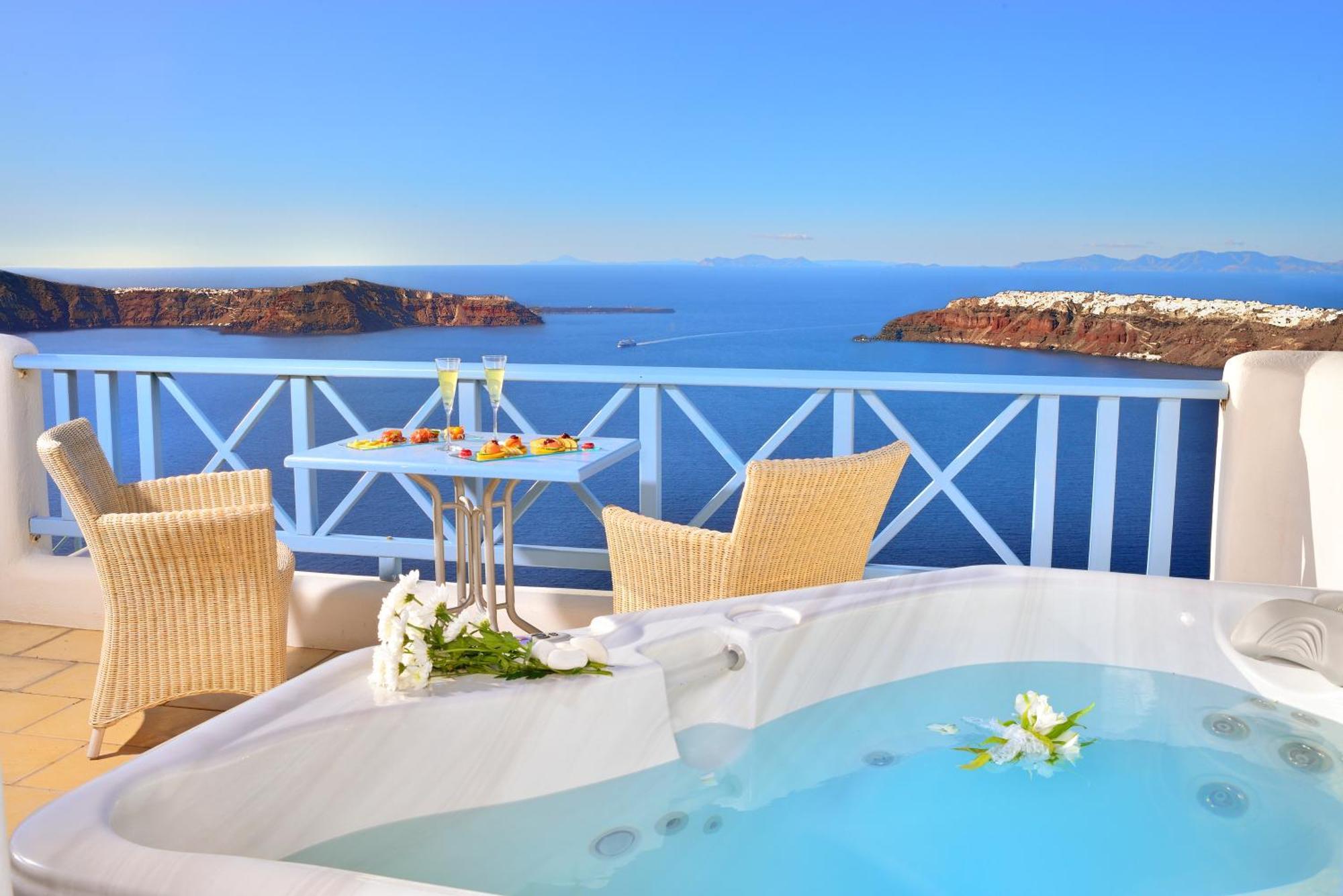 Absolute Bliss Hotel Imerovigli (Santorini)