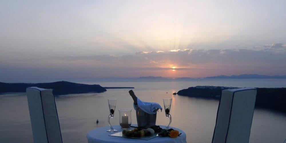 Absolute Bliss Hotel Imerovigli (Santorini)
